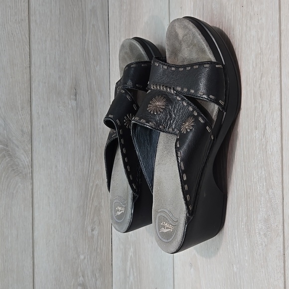 Dansko Women's Black Leather Slide Platform Sandals Shoes Sz 39/9 - Picture 2 of 15